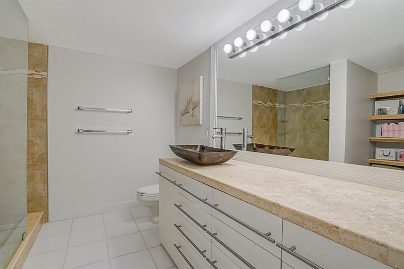 Image 23 of 41 For 600 Parkview Dr  531