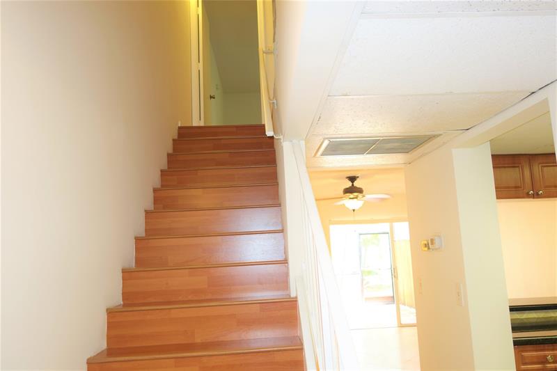Image 11 of 38 For 896 9th Street Cir  3