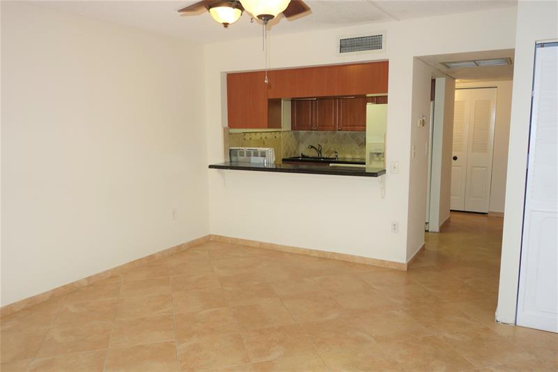 Image 12 of 38 For 896 9th Street Cir  3