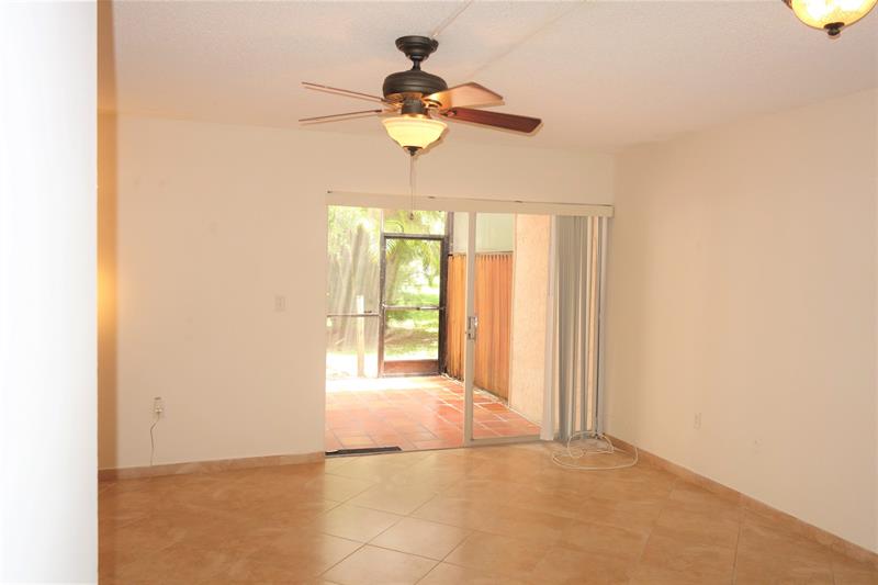 Image 14 of 38 For 896 9th Street Cir  3