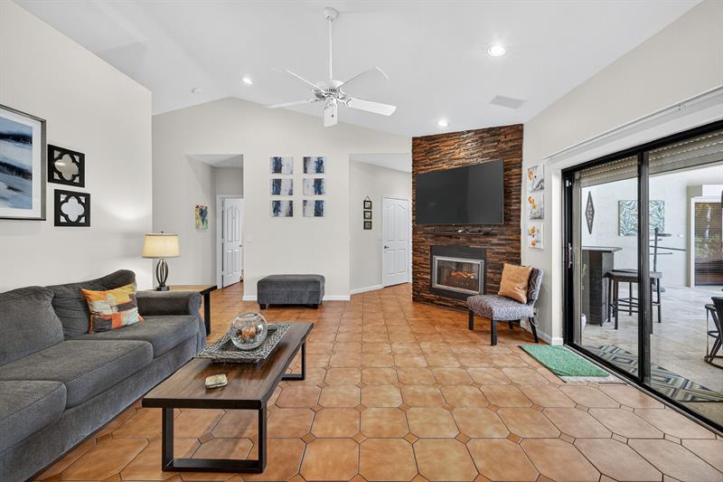 Image 10 of 50 For 8600 Nw 54 Street