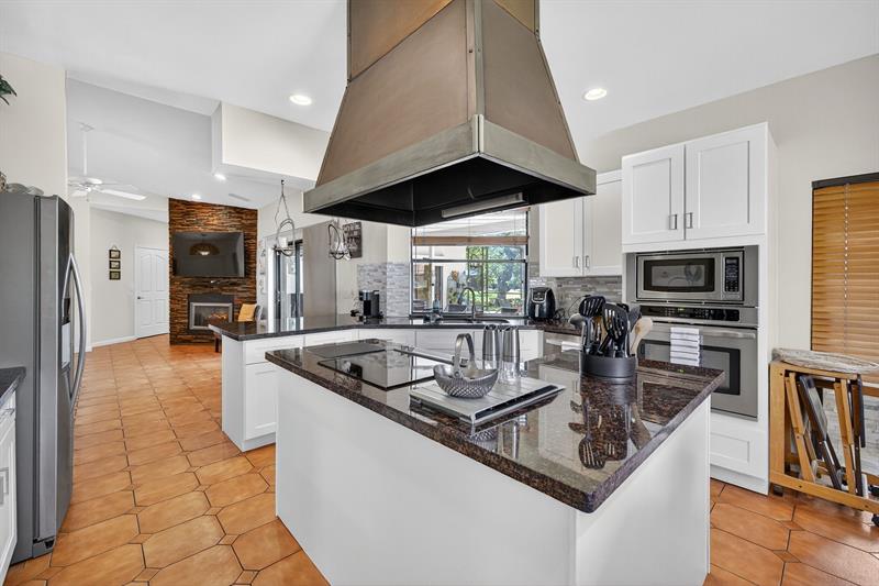 Image 15 of 50 For 8600 Nw 54 Street