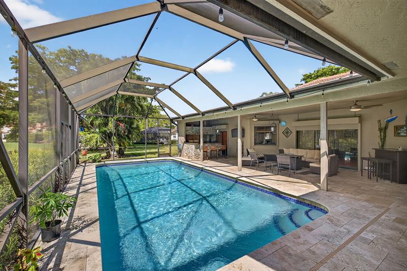 Image 37 of 50 For 8600 Nw 54 Street