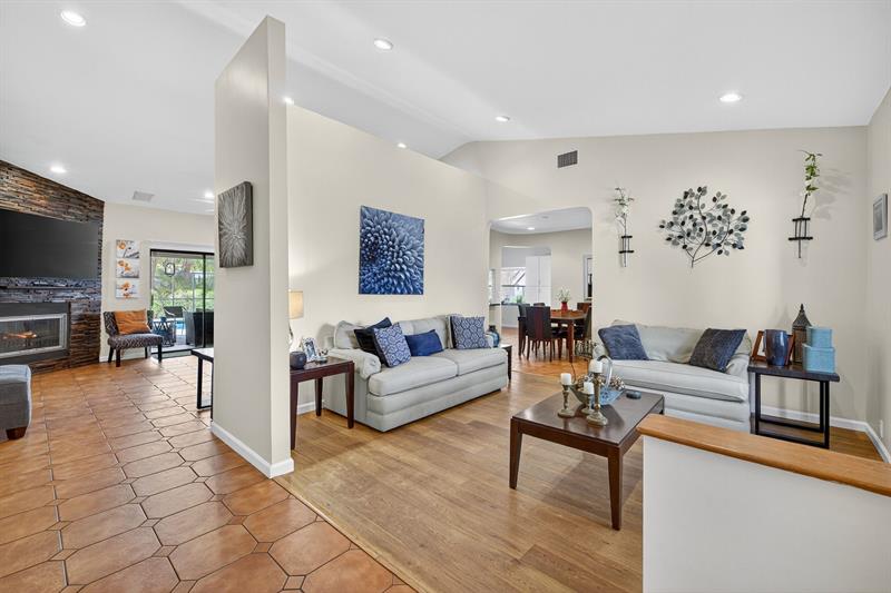Image 6 of 50 For 8600 Nw 54 Street