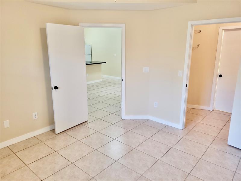 Image 16 of 18 For 18328 68th Ave  B