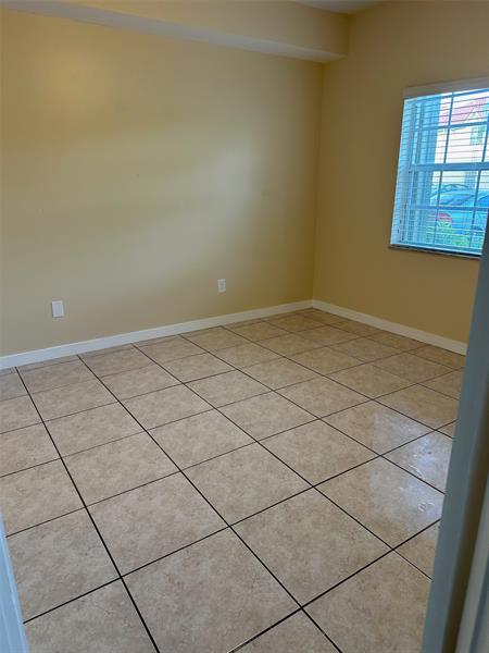 Image 3 of 18 For 18328 68th Ave  B