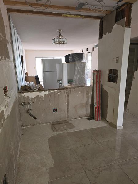 Image 6 of 26 For 455 Paradise Isle Blvd  305