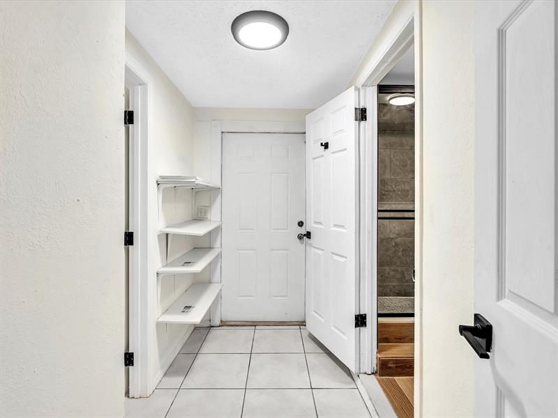 Image 35 of 62 For 6661 Meade St