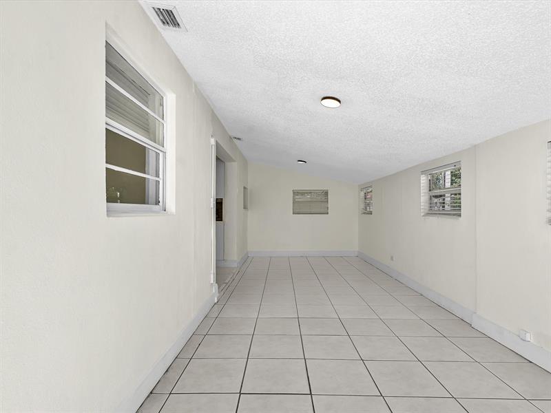 Image 48 of 62 For 6661 Meade St