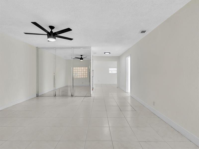 Image 6 of 62 For 6661 Meade St