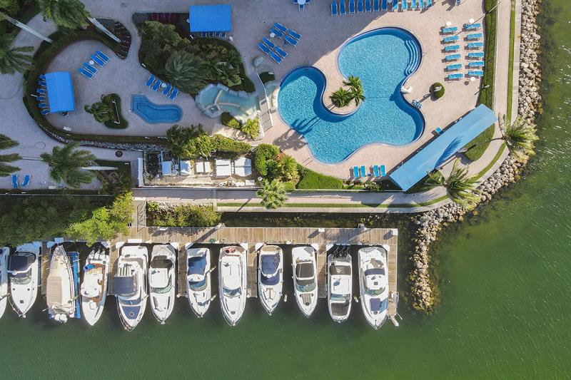 Image 22 of 96 For 3530 Mystic Pointe Dr  2308