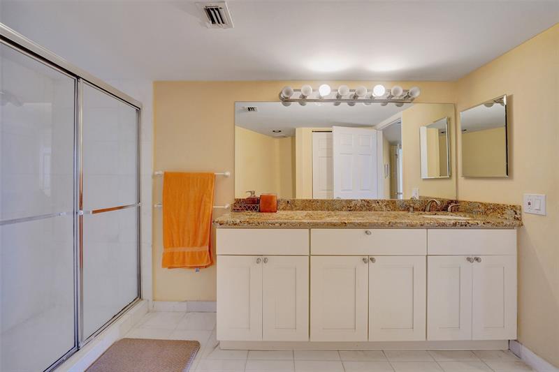 Image 50 of 96 For 3530 Mystic Pointe Dr  2308