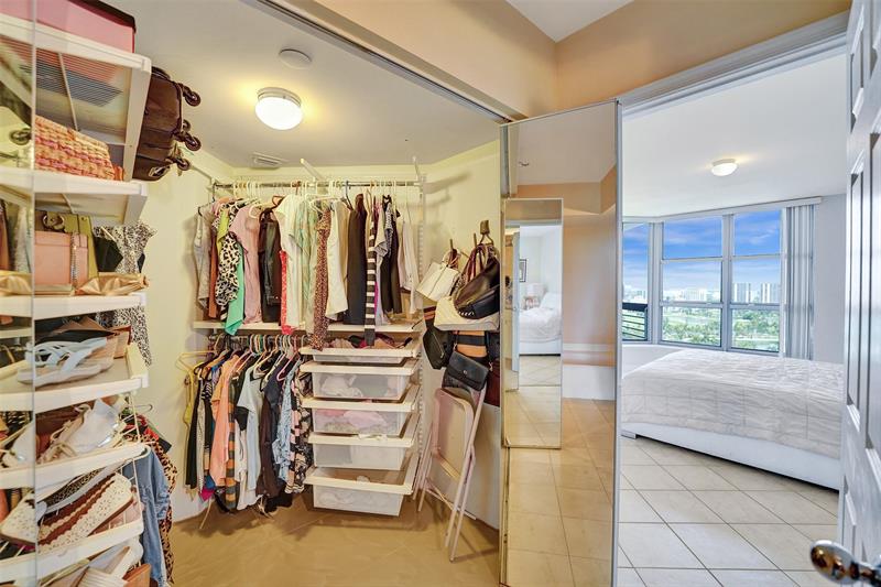 Image 83 of 96 For 3530 Mystic Pointe Dr  2308