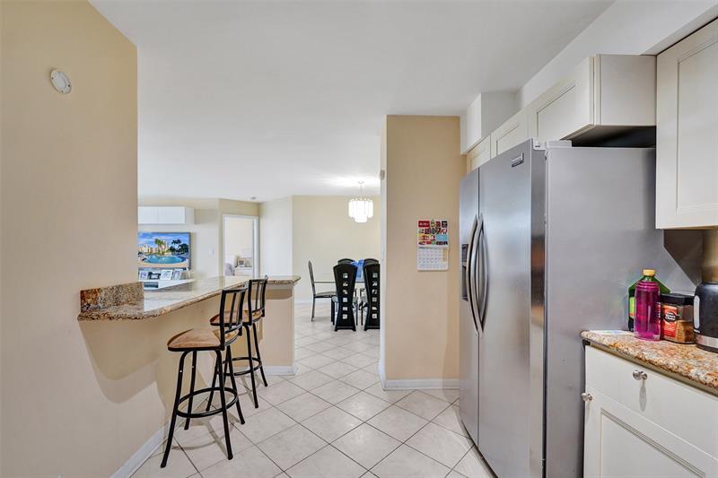 Image 9 of 96 For 3530 Mystic Pointe Dr  2308