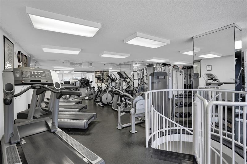 Image 95 of 96 For 3530 Mystic Pointe Dr  2308