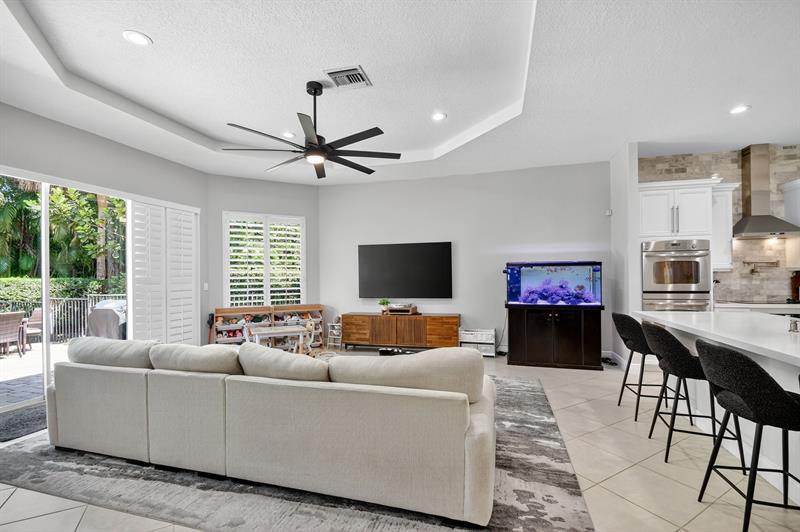 Image 12 of 70 For 9141 Pineville Dr