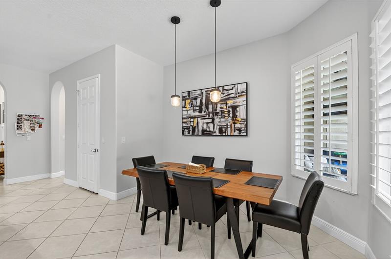 Image 13 of 70 For 9141 Pineville Dr