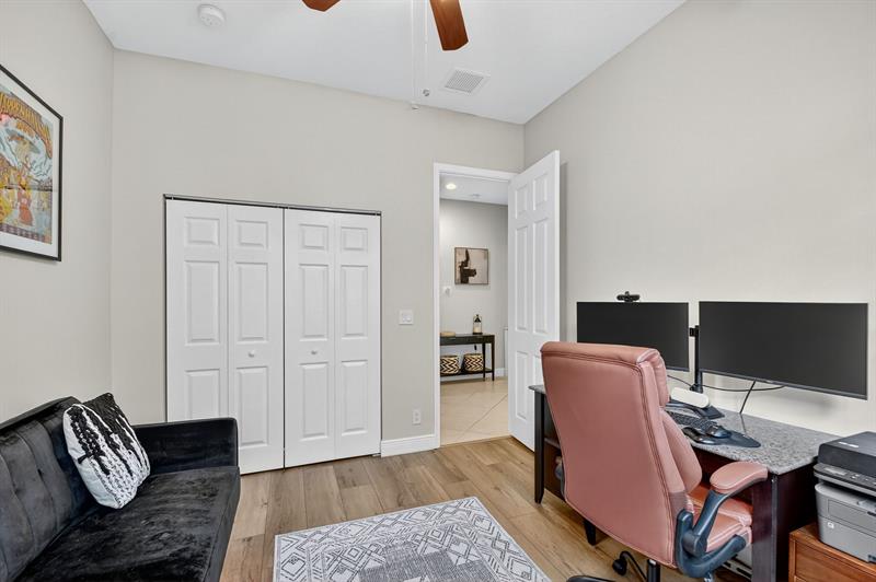 Image 36 of 70 For 9141 Pineville Dr
