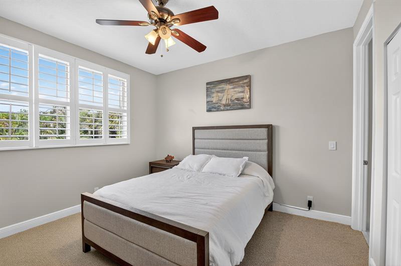 Image 45 of 70 For 9141 Pineville Dr