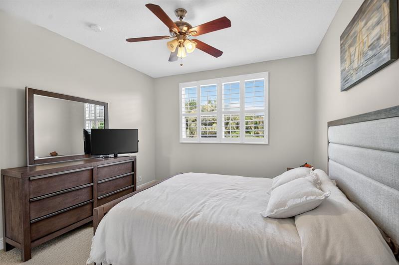 Image 46 of 70 For 9141 Pineville Dr