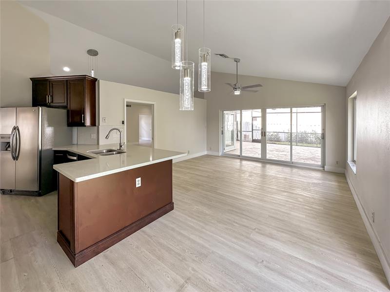 Image 15 of 37 For 7360 54th St