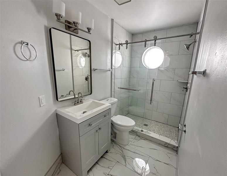 Image 18 of 37 For 7360 54th St