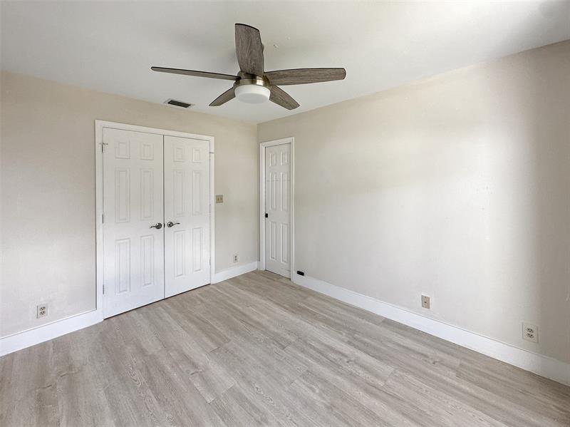 Image 20 of 37 For 7360 54th St