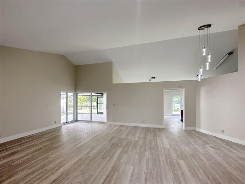 Image 8 of 37 For 7360 54th St