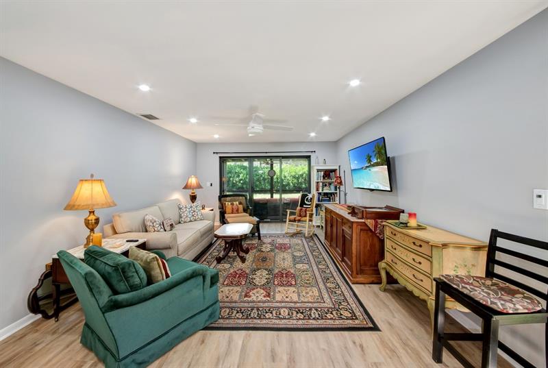 Image 5 of 20 For 4425 Cordia Cir