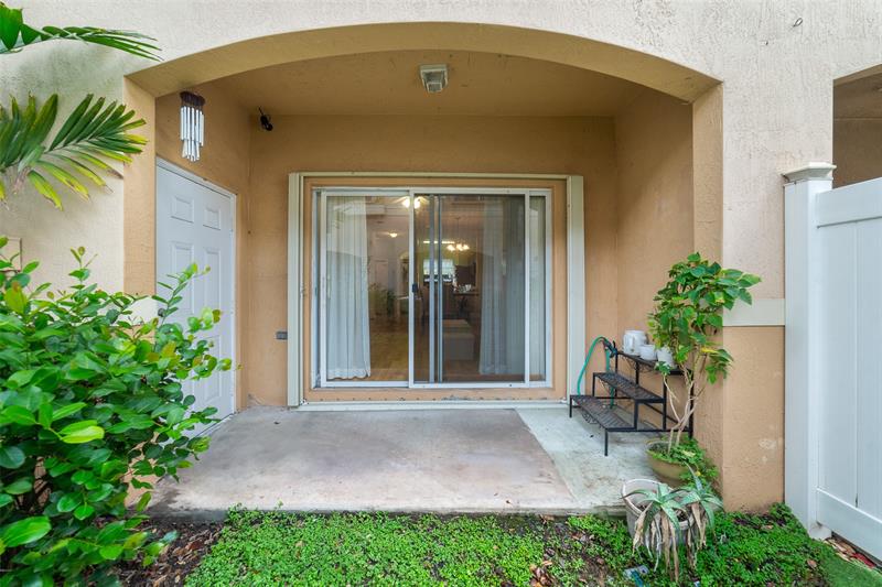 Image 21 of 25 For 8888 Isles Cr