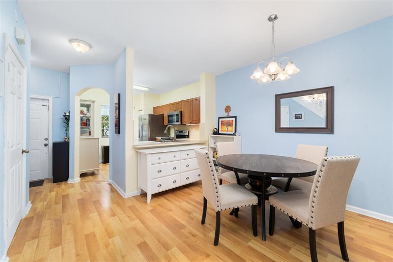 Image 5 of 25 For 8888 Isles Cr