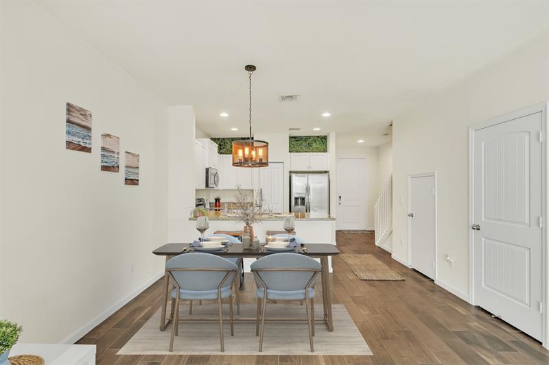 Image 14 of 53 For 374 1st Dr  374