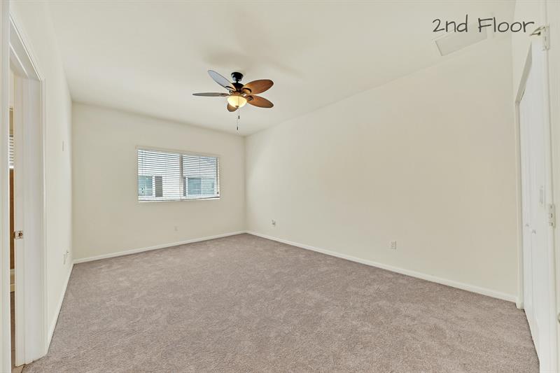 Image 24 of 53 For 374 1st Dr  374