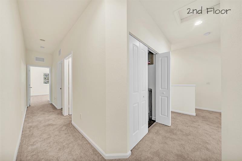 Image 34 of 53 For 374 1st Dr  374