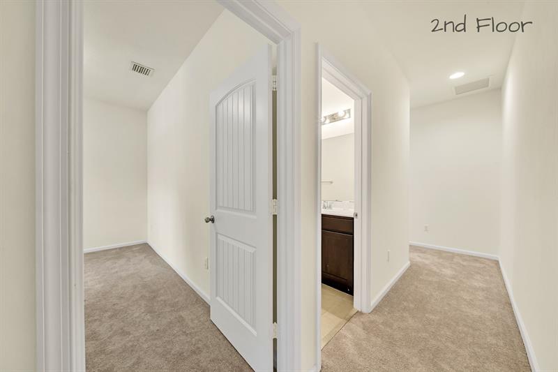 Image 37 of 53 For 374 1st Dr  374