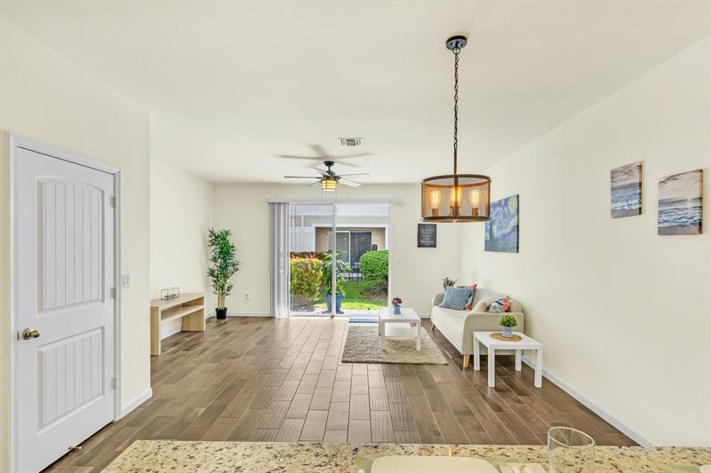 Image 9 of 53 For 374 1st Dr  374