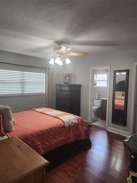 Image 12 of 25 For 6831 81st Pl