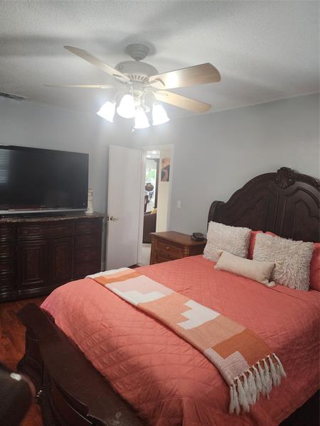 Image 13 of 25 For 6831 81st Pl