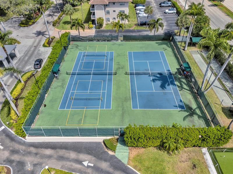 Image 37 of 42 For 7 Royal Palm Way  4080
