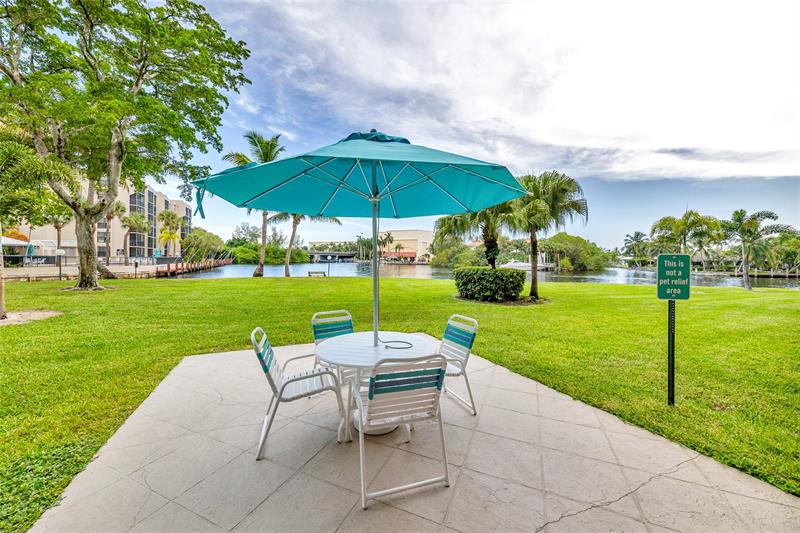 Image 38 of 42 For 7 Royal Palm Way  4080