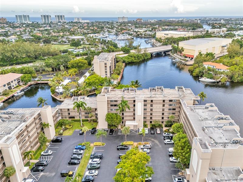 Image 40 of 42 For 7 Royal Palm Way  4080