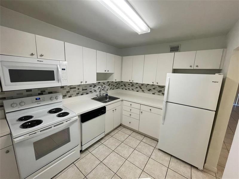 Details for 7440 Miami Lakes Dr  F212, Miami Lakes, FL 33014