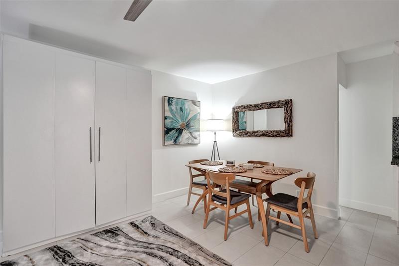 Image 12 of 32 For 1480 Ocean Blvd  316