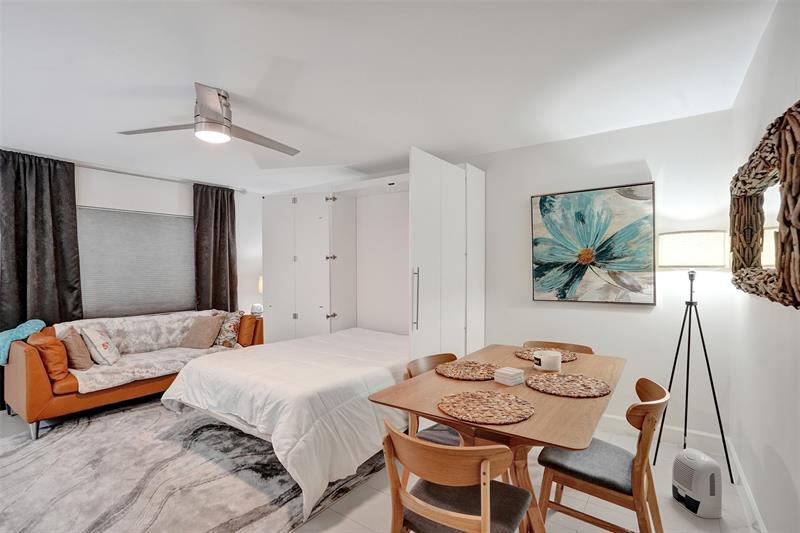 Image 15 of 32 For 1480 Ocean Blvd  316