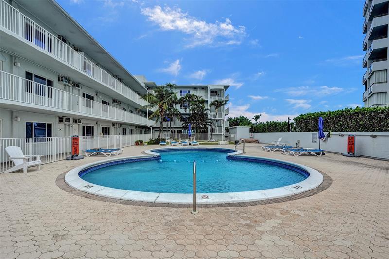 Image 20 of 32 For 1480 Ocean Blvd  316