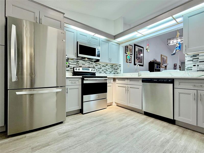 Image 10 of 48 For 10952 Roebelini Palm Ct  B