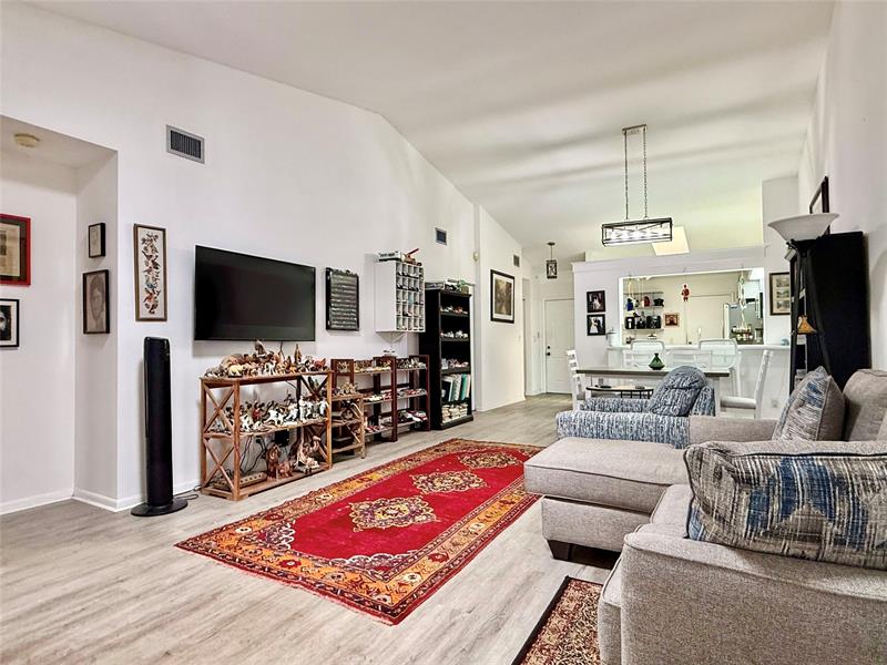 Image 11 of 48 For 10952 Roebelini Palm Ct  B