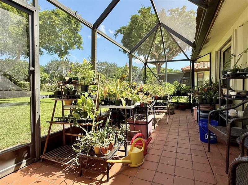 Image 22 of 48 For 10952 Roebelini Palm Ct  B