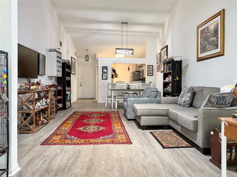 Image 26 of 48 For 10952 Roebelini Palm Ct  B