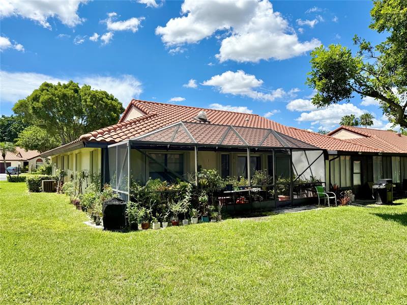 Image 32 of 48 For 10952 Roebelini Palm Ct  B